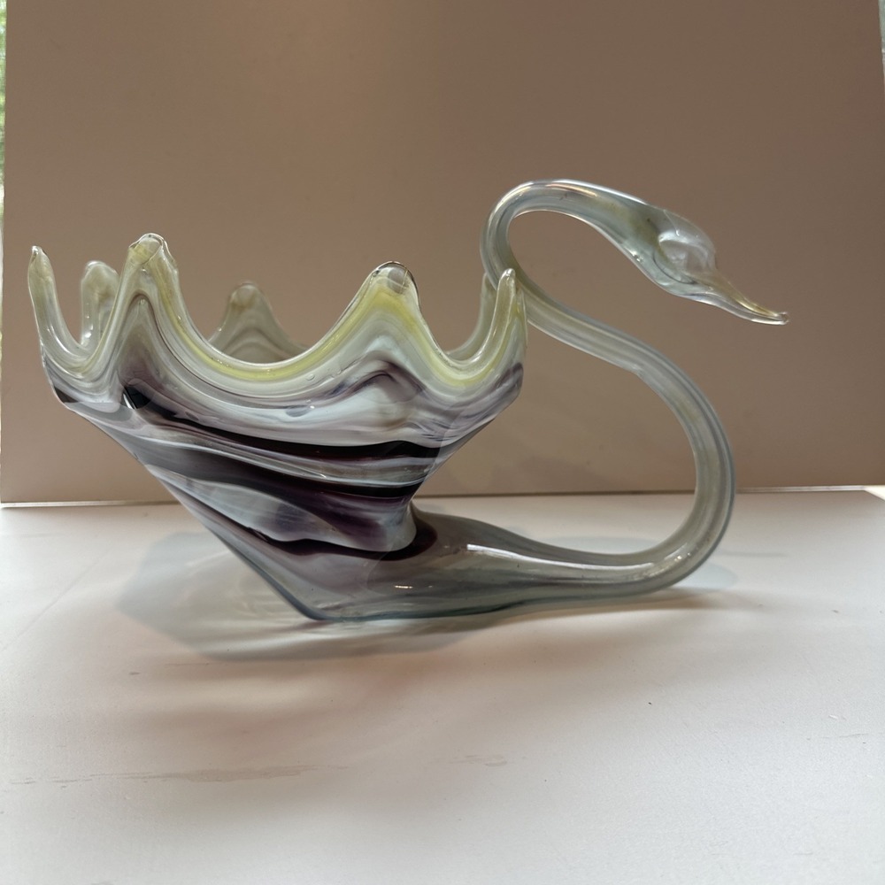 Vintage Blown Glass Swan Fruit Bowl Centerpiece Purple Glass Elegant Host